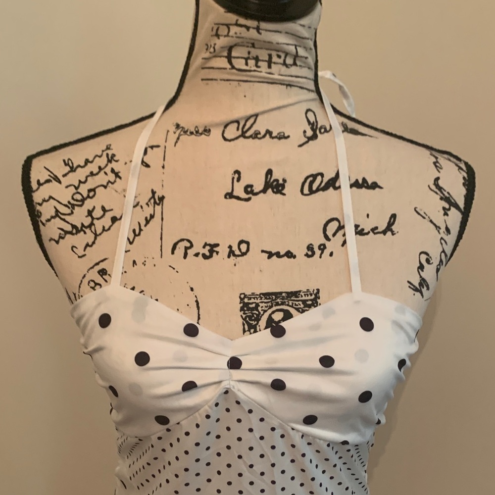Elegant Polka Dot Maxi Dress (White & Black) - Picture 4 of 16